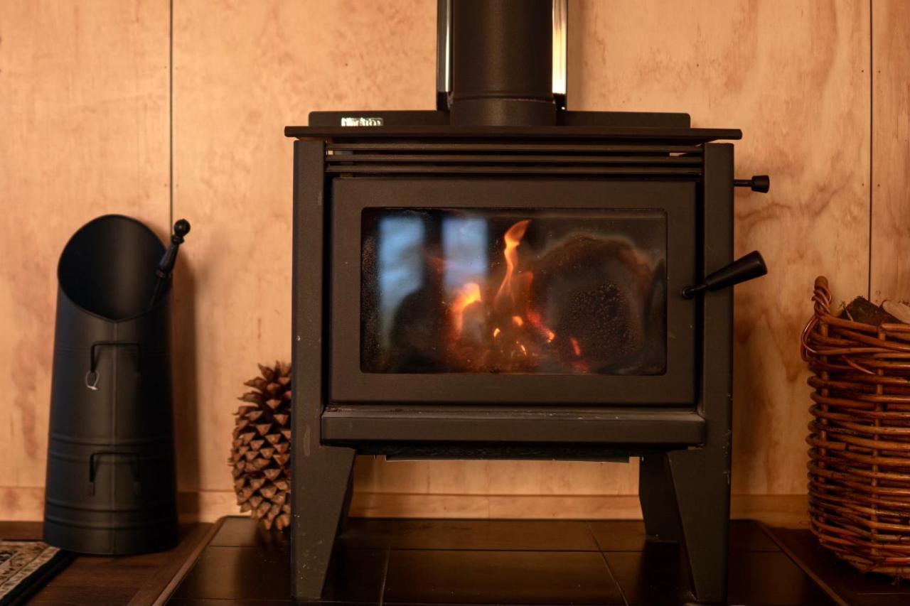 Fiery Peak Eco-retreat With Wood-fired Hot Tub Geraldine