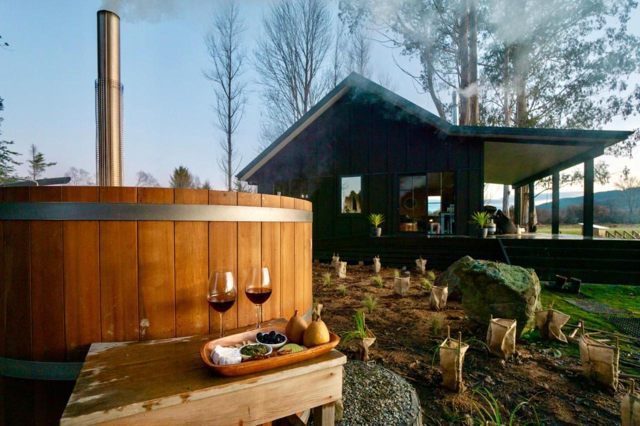 Fiery Peak Eco-retreat With Wood-fired Hot Tub
